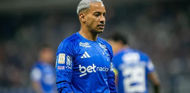 Artur Jorge elogia Matheus Pereira após vitória: 'Melhor do Brasileiro'