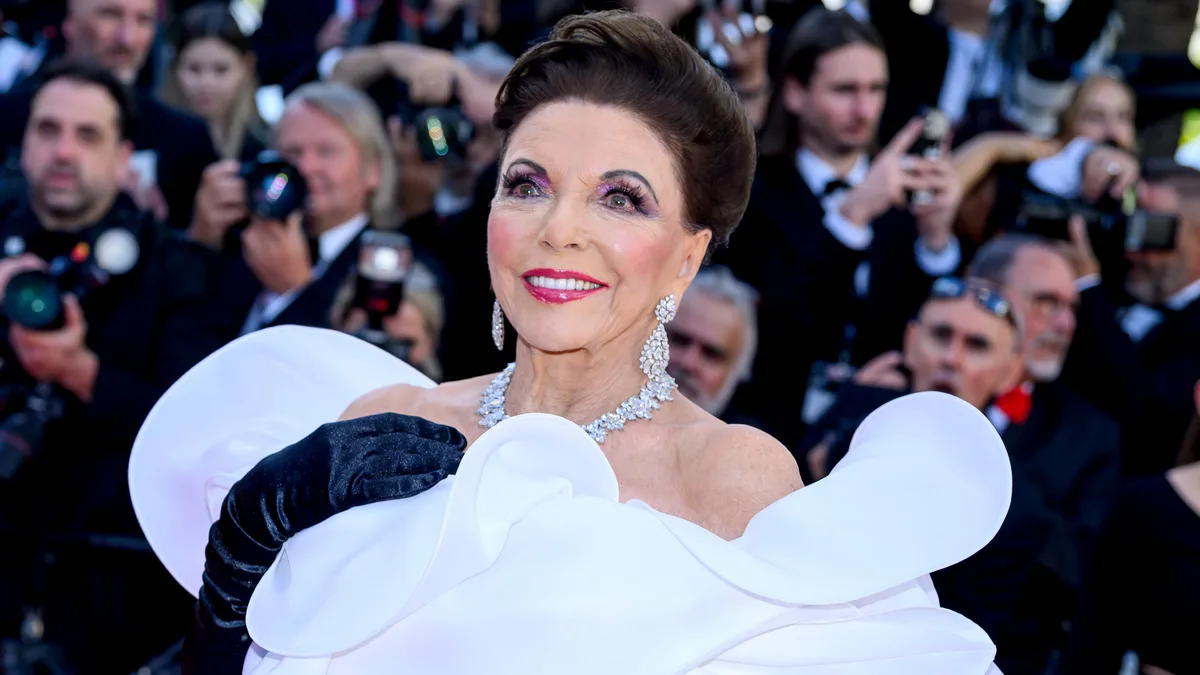 Joan Collins, 93, Swears by This Brilliant Beauty Hack