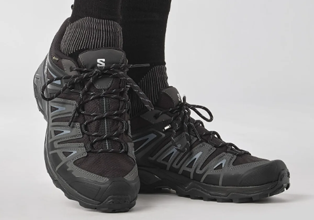 Las zapatillas de senderismo Salomon con Gore-Tex que están rebajadas un 40% en Amazon