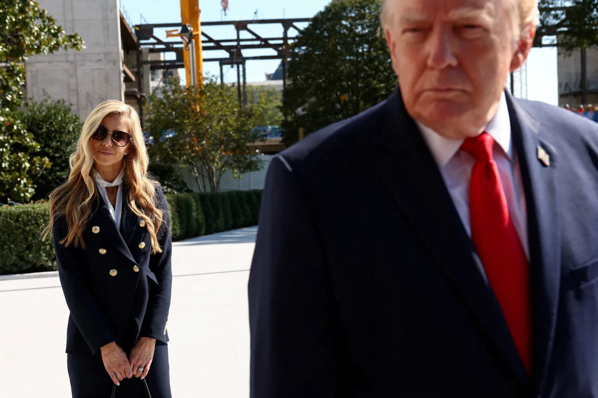Nova secretária de imprensa de Trump é demitida do cargo após 5 dias