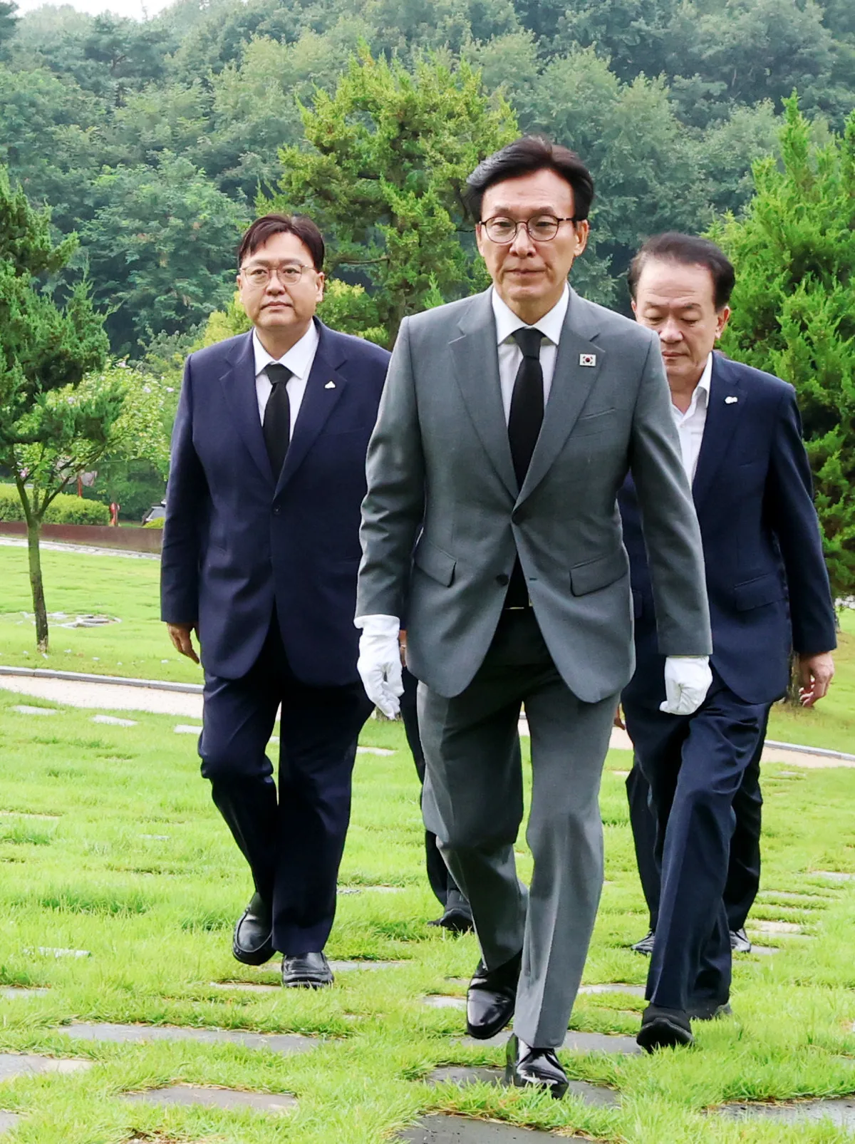 김민석 “‘법치파괴 조희대 물러나라’ 현수막 전국에 걸어라”
