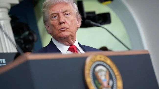 Трамп назвал причину осложнения переговоров с Ираном