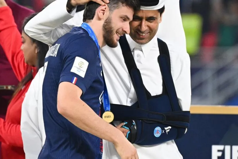 La prolongation du candidat au Ballon d'Or Khvitcha Kvaratskhelia, prochaine priorité du PSG après celle d'Ousmane Dembélé