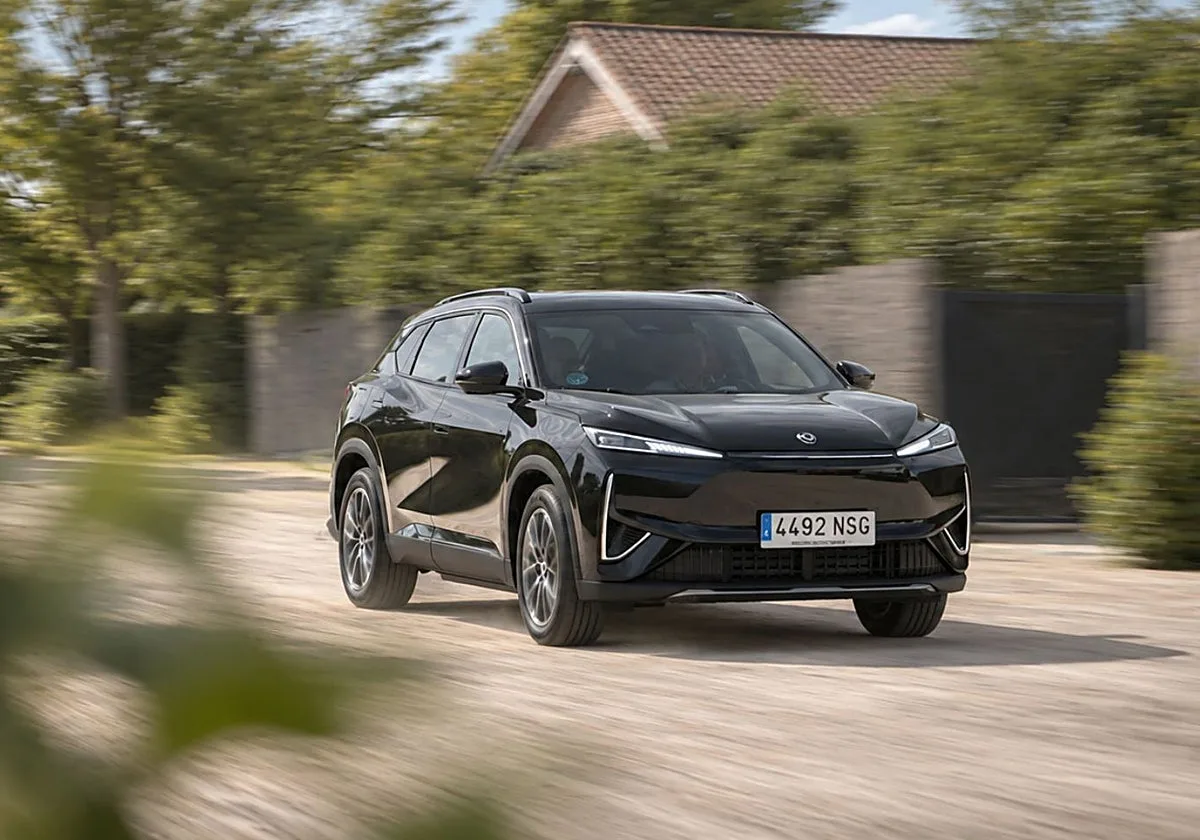 Así es el Dongfeng MAGE PHEV, el SUV 'todo incluido' con 1.200 km de autonomía