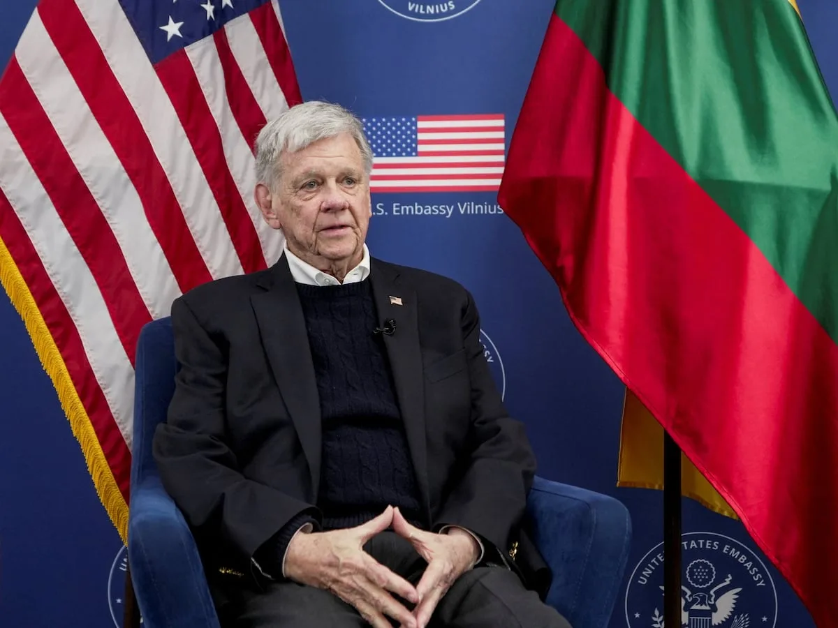 Trump’s envoy wins release of 25 Belarus prisoners as US drops more sanctions