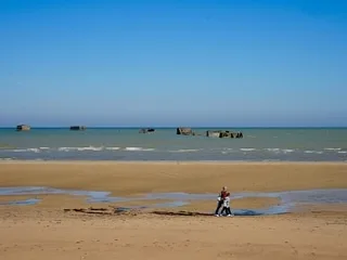 Ne cherchez plus la plage idéale, elle se situe à Asnelles ! Voici cinq raisons de vous y rendre