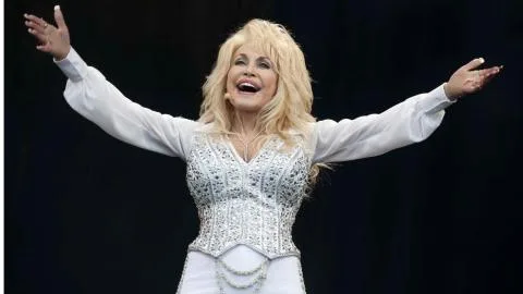 La muerte de Dolly Parton abre una batalla en los tribunales entre su sobrino y los gestores de su imperio