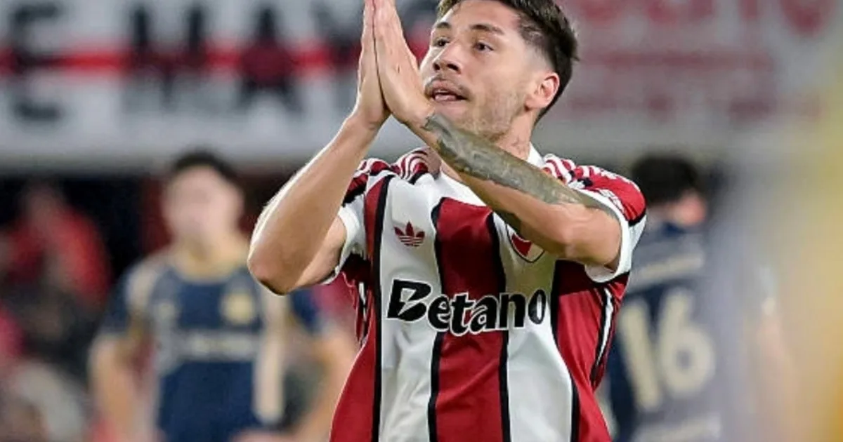 Video: Gonzalo Montiel volvió al gol en River, lo festejó con un pedido de disculpas y salió con una molestia