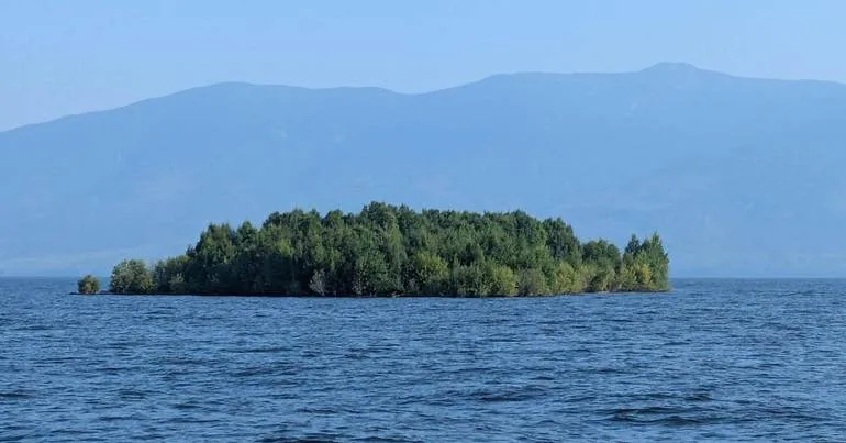 Reaparece a 32 quilómetros ilha que desapareceu no Canadá