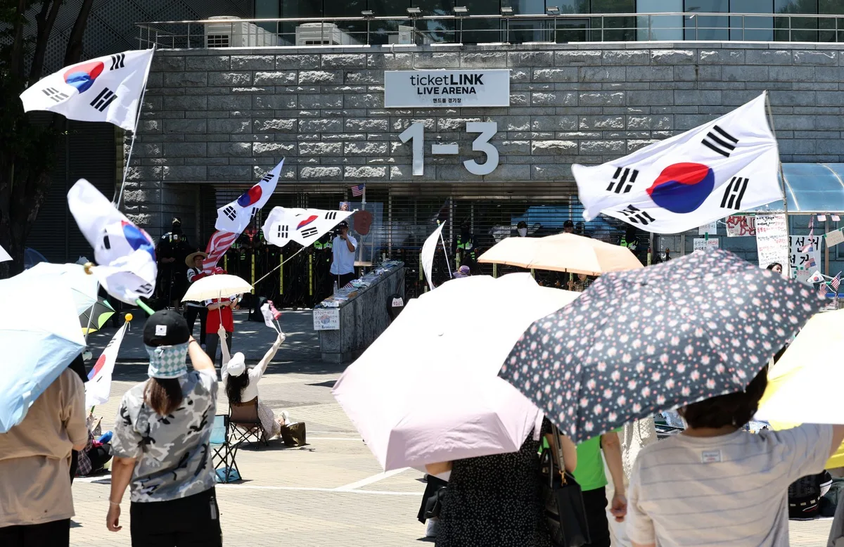 올림픽공원 시위 세달째, 공연 줄취소…대관료 환불액 ‘10억’ 넘어