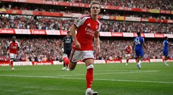 Arsenal vira dérbi contra o Chelsea