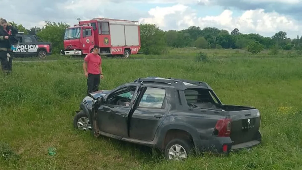 Accidente fatal en Córdoba: murió una mujer en un choque entre una camioneta y un camión