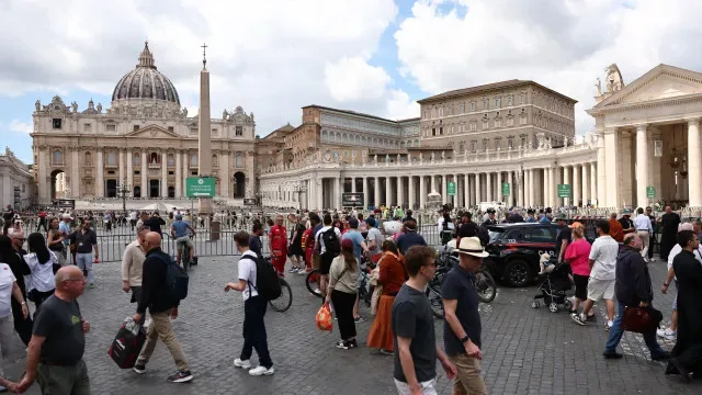 Covid-19: Papa revoga cortes salariais aplicados no Vaticano na pandemia