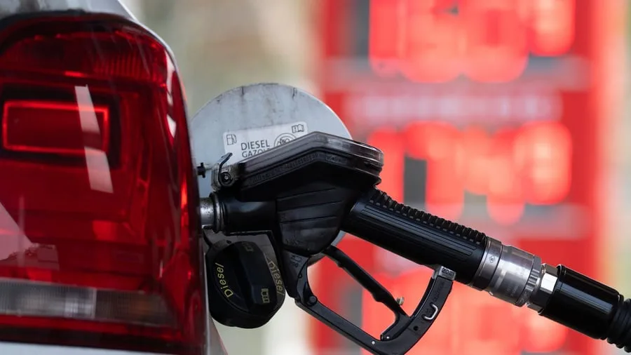 Tankpreise: Neuer Tankrabatt ab Oktober – Kritik an Gießkannenlösung