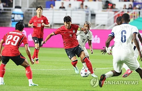 '모레노호' 새출발한 한국축구, 에콰도르와 전반 0-0 팽팽