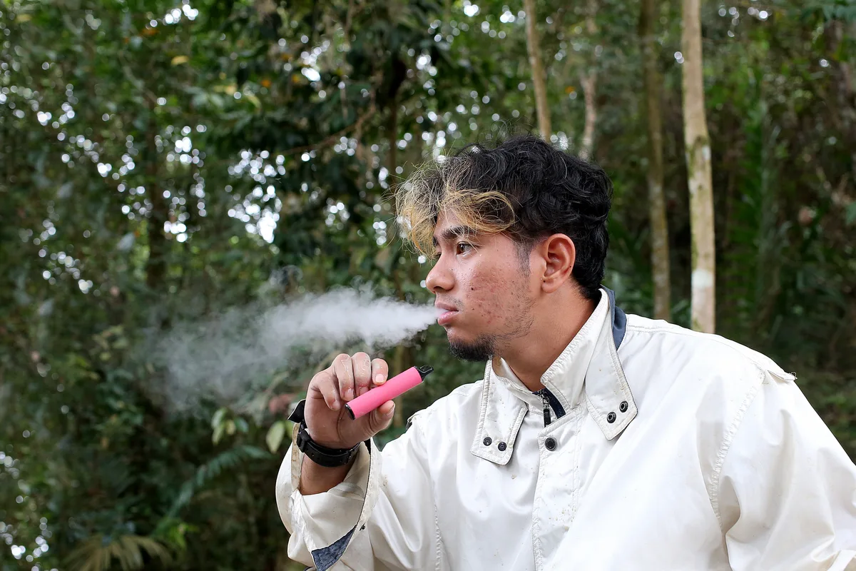 Cigarro e juventude: estamos repetindo os erros do passado