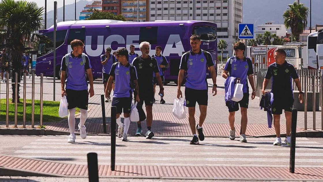 Viagem insólita: jovem imigrante foge de Ceuta pendurado em autocarro do Valladolid