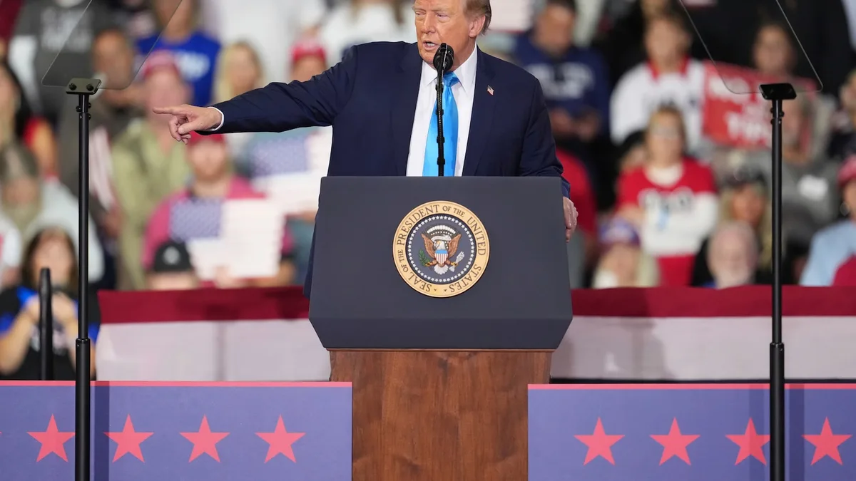 Trump touts his power at Kentucky rally to energize voters ahead of midterm elections