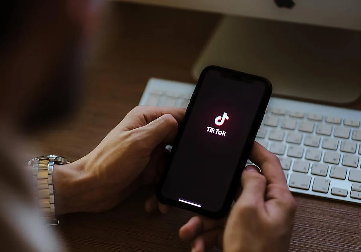 TikTok contempla permitir pagos entre usuarios a través de los mensajes directos