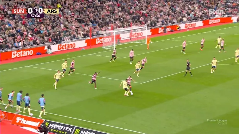 Bruno Guimarães scores screamer for Arsenal