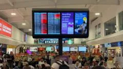 Lightning strike disrupts flights at Luton Airport