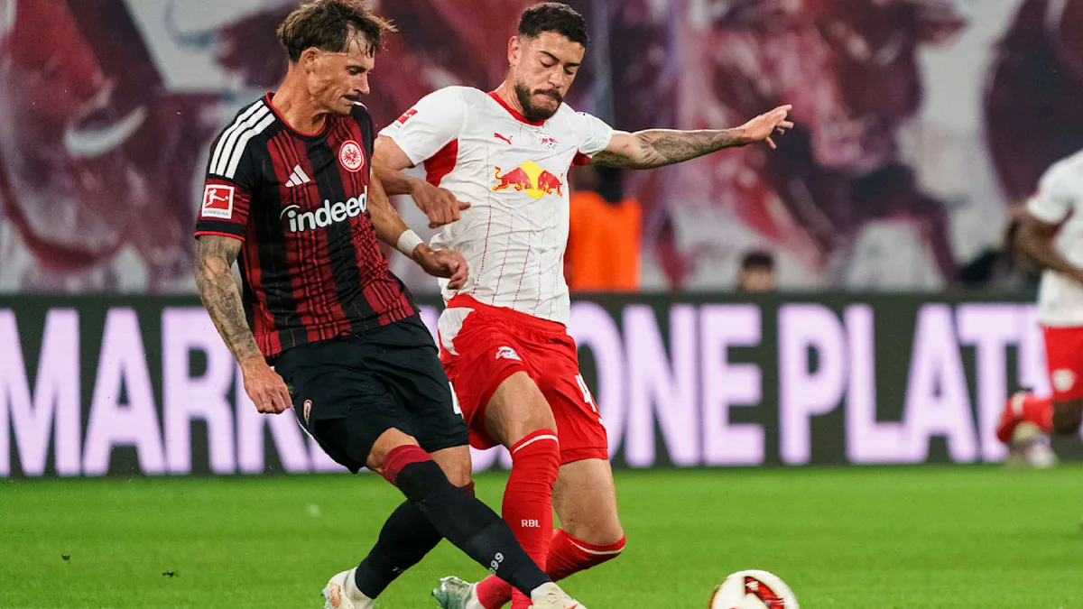 Nach 0:6 Pleite gegen Leipzig - Hütter zerlegt Kapitän Koch für DIESE Szenen