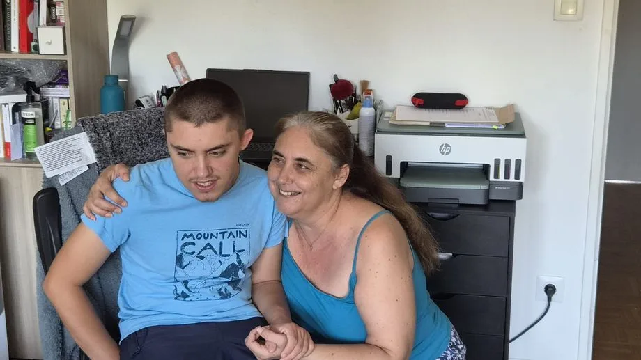 Handicap : "Depuis qu’il est moins accompagné, Enzo a régressé", sa maman est sans solution pour la rentrée scolaire