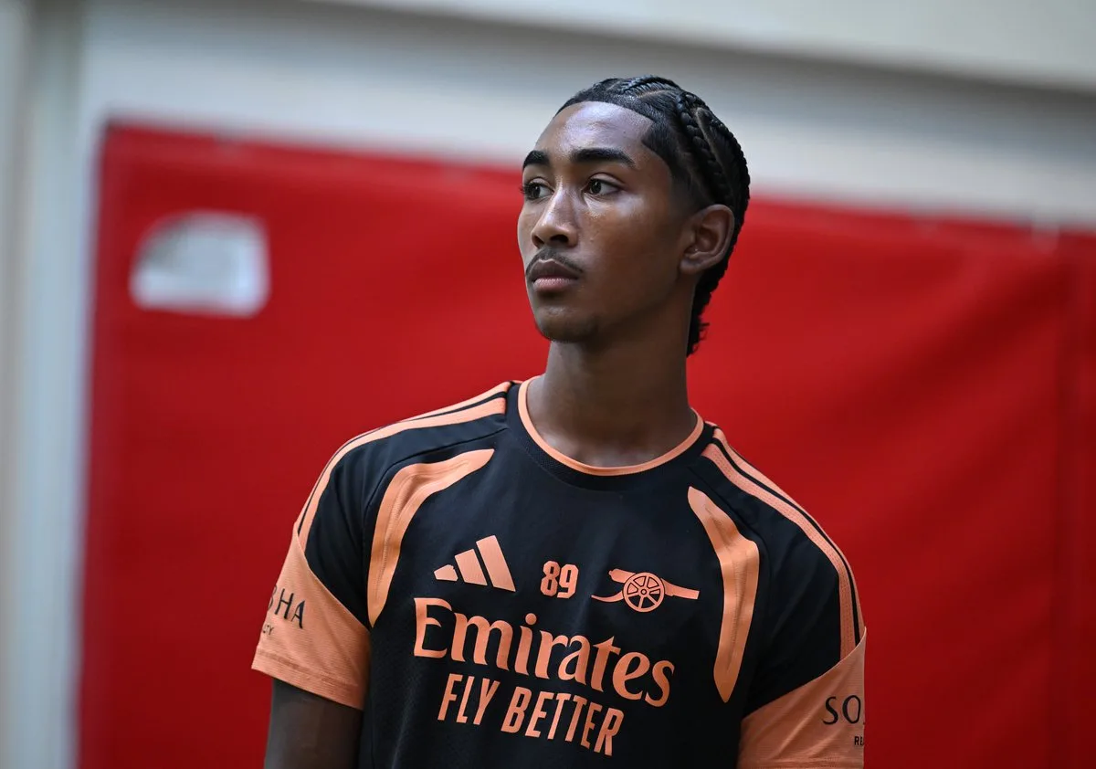 Marli Salmon sets big target after signing first Arsenal contract
