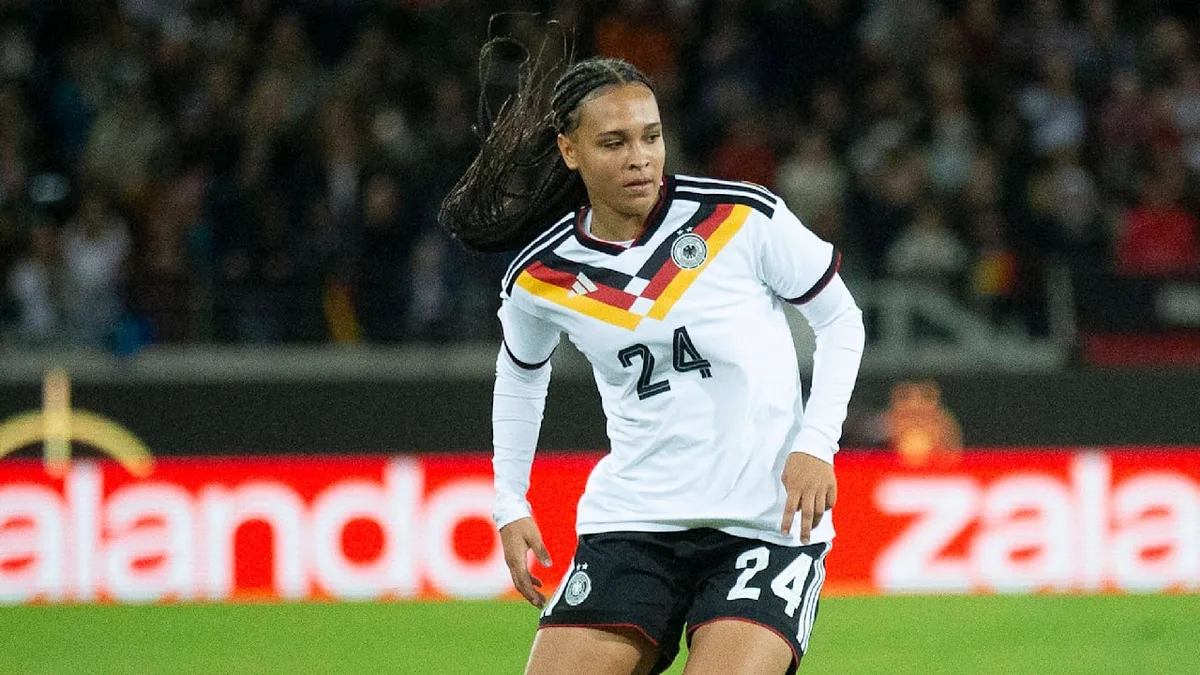 Emotionaler Moment bei DFB-Spiel - Nationalspielerin spielt mit Tape für toten Bruder