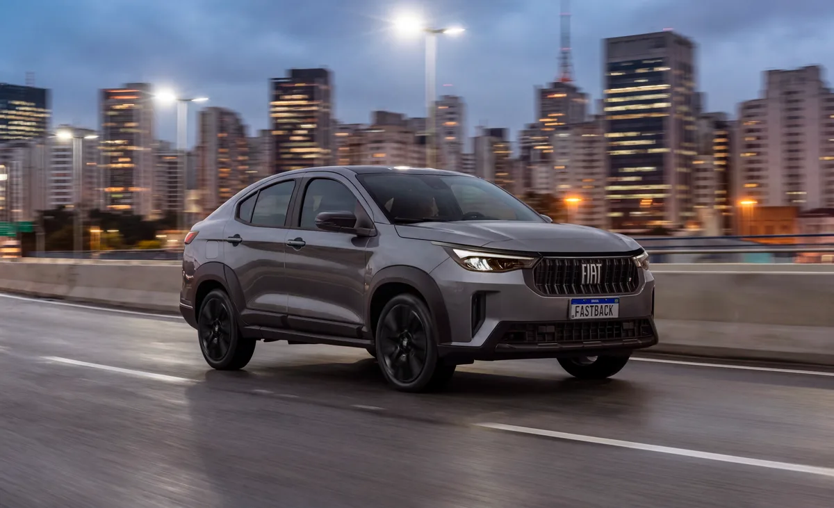 Fiat Pulse e Fastback 2027 ganham série especial BlackMotion