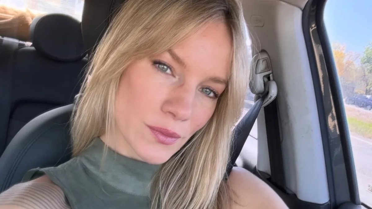 “Para los que dicen que estoy robando”: la foto hot Virginia de Bandana junto a su novio, 19 años menor que ella
