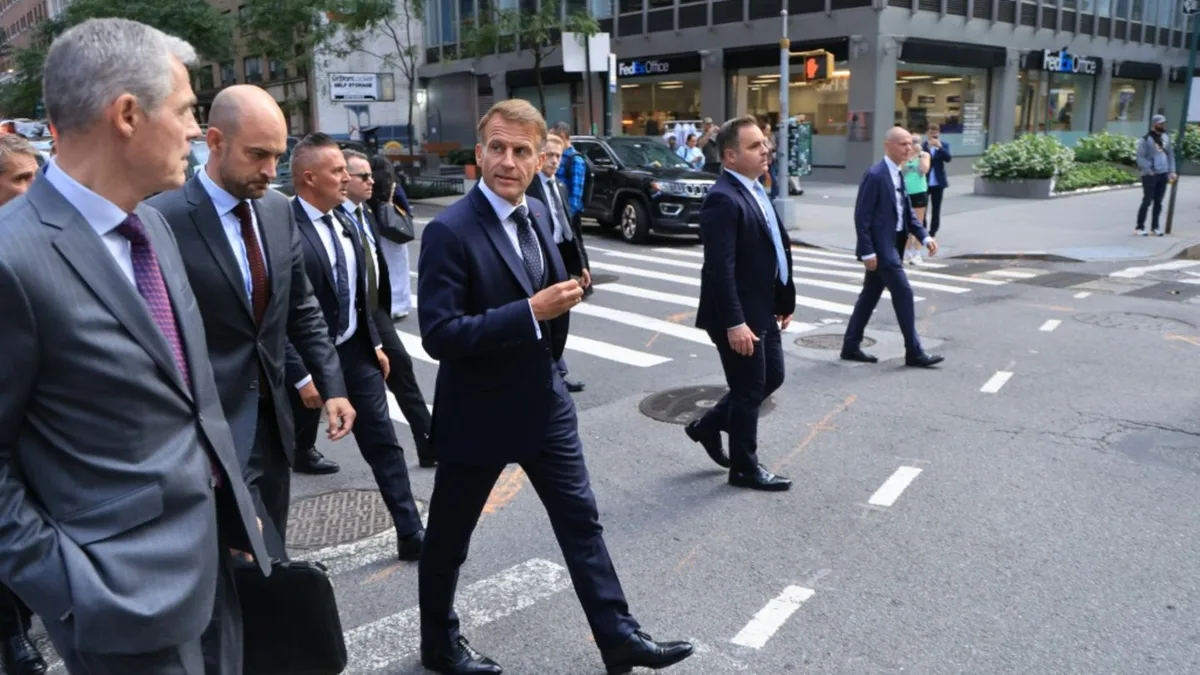 Macron präsentiert Trump Vorschläge zur Eindämmung des Ölpreises