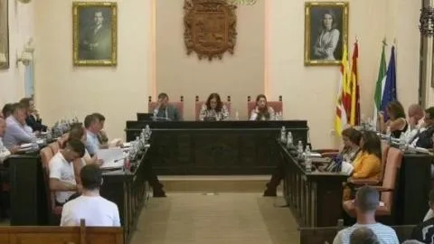 El PSOE de Utrera llevará al Pleno las explicaciones sobre el ofrecimiento de empleo a un tiktoker crítico para "comprar su silencio"