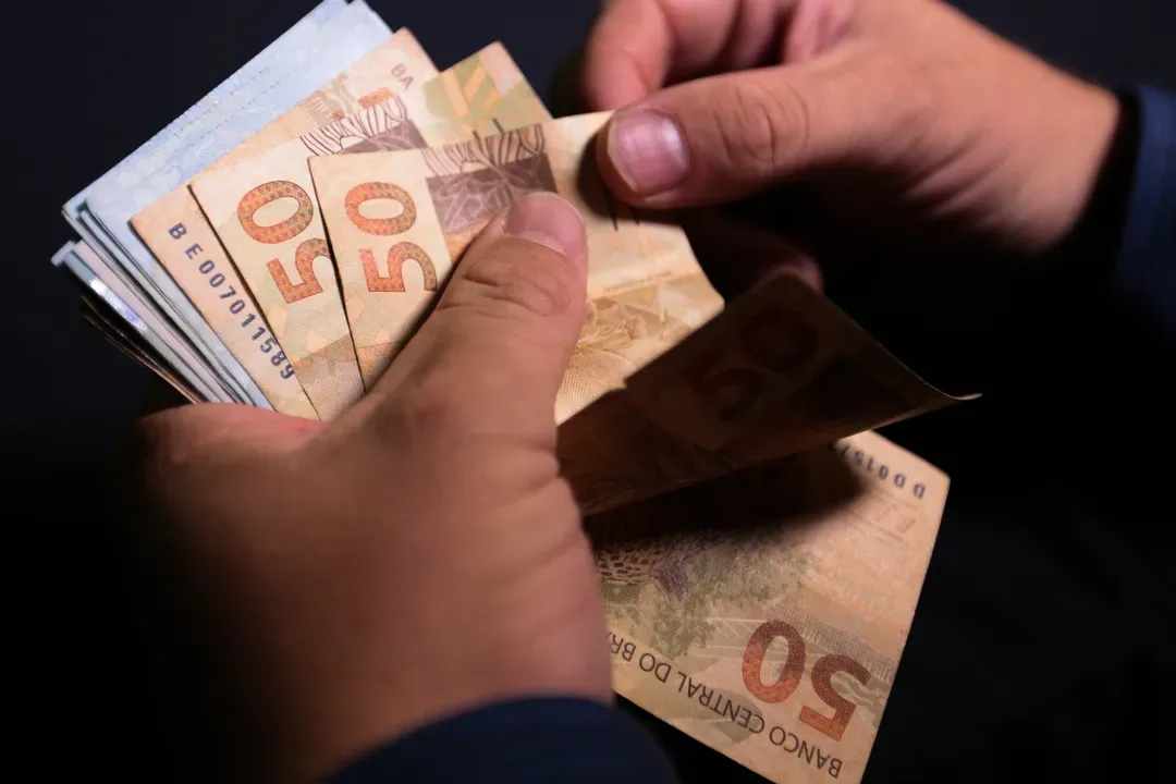 Profissão dos sonhos paga R$ 28 mil e é uma das mais desejadas do mundo