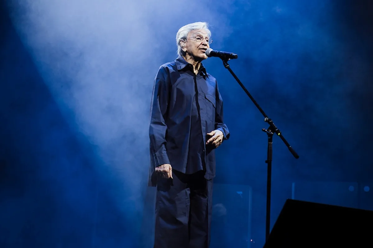 Caetano Veloso fará show de graça em Brasília em setembro