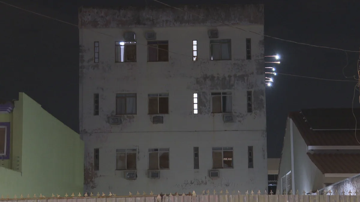 Homem é morto a facadas dentro de quarto de hotel no DF