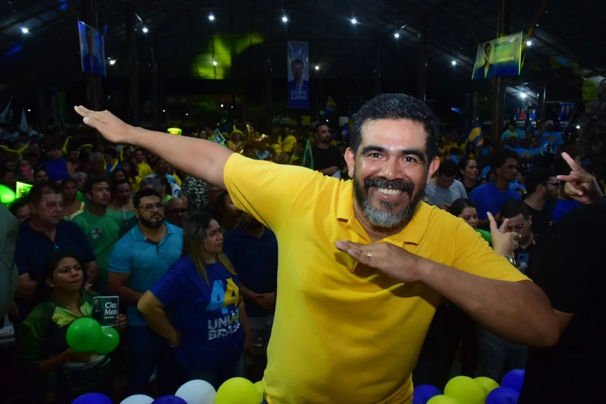Suplente de vereador cassado pede cumprimento de decisão
