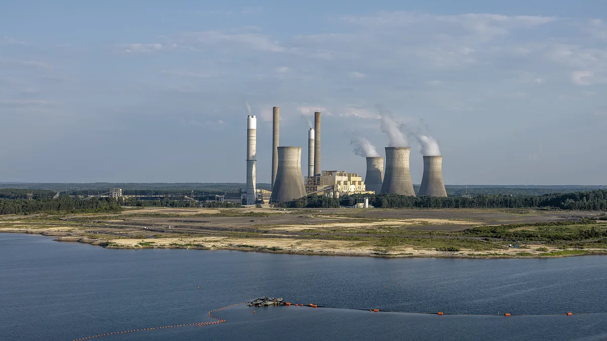 Stromerzeugung aus Kohle und Gas: USA heben Emissionsvorschriften für Kraftwerke auf