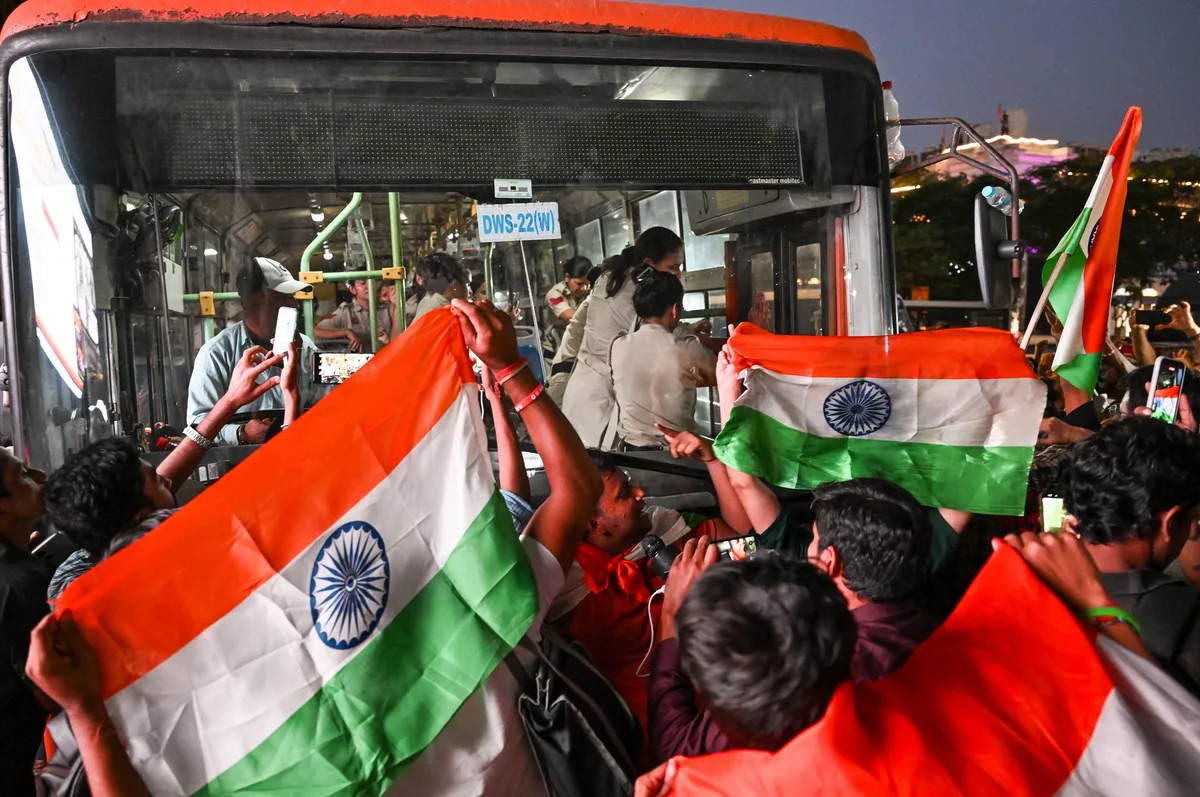 Cockroach protests pose fresh challenge for Modi govt amid voter roll row