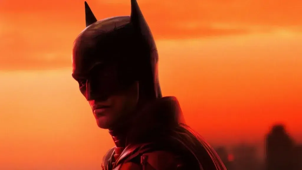 ‘Batman: Parte 2’: Batmóvel é PERSEGUIDO pela polícia nos novos vídeos de bastidores da sequência; Confira!