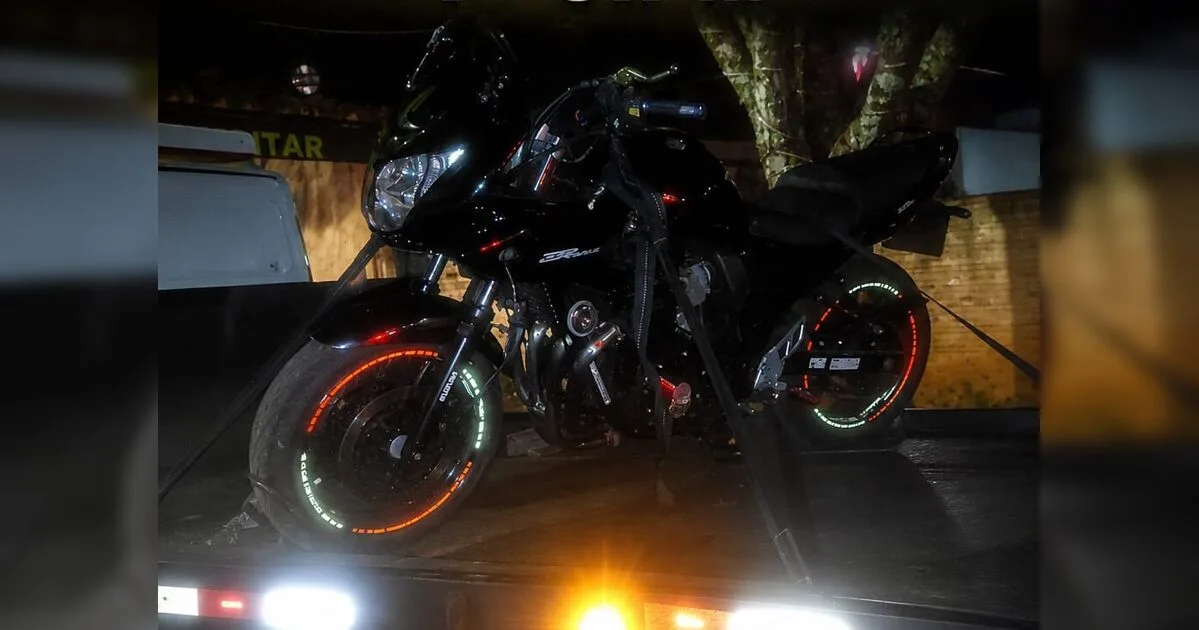 Bêbado faz manobras com moto de cliente, cai em fuga e acaba preso