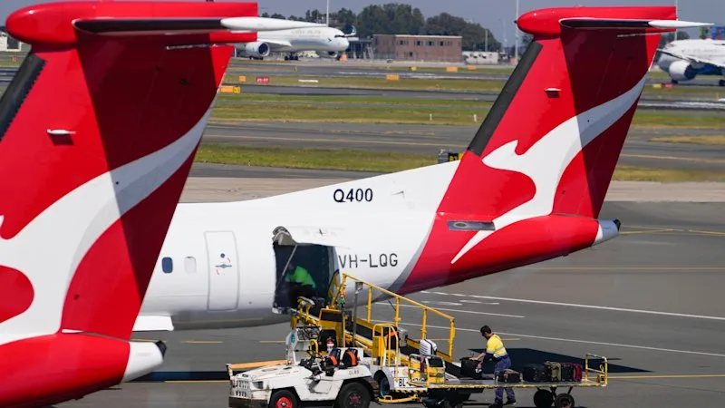 Qantas ground staff set to strike over ‘Joyce-era’ bargaining agreements
