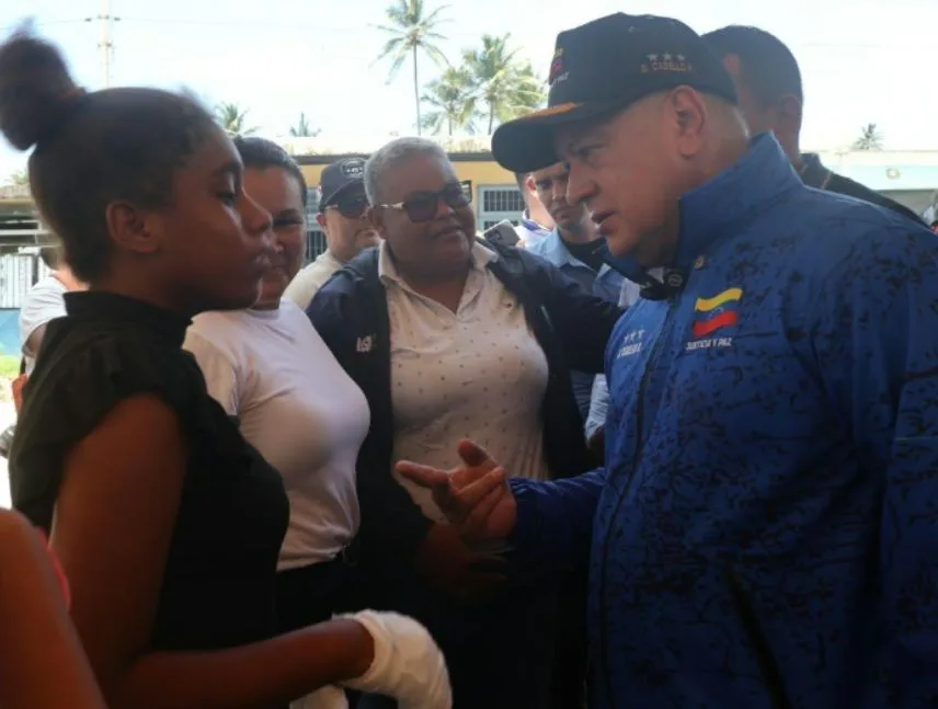 Diosdado Cabello inspeccionó daños por sismos en Falcón