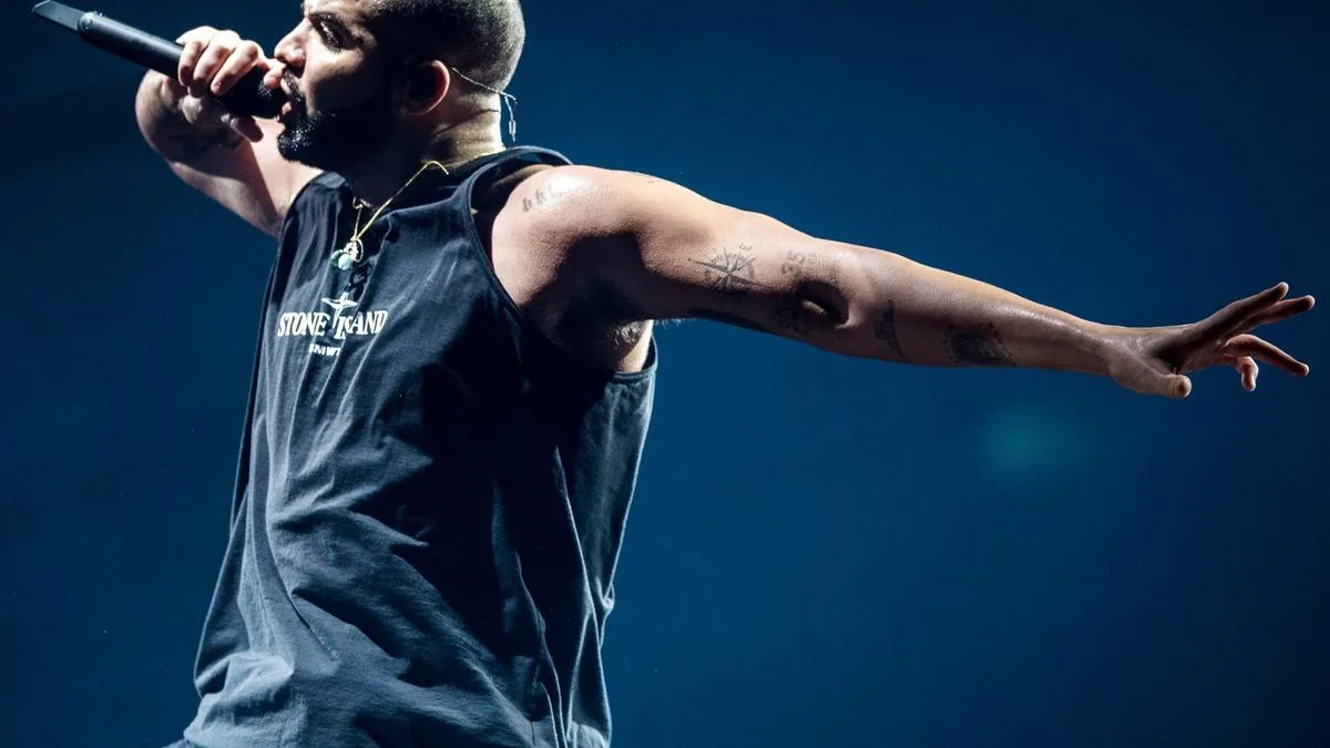 Is Drake releasing a remix of Ella Langley smash hit Choosin' Texas?