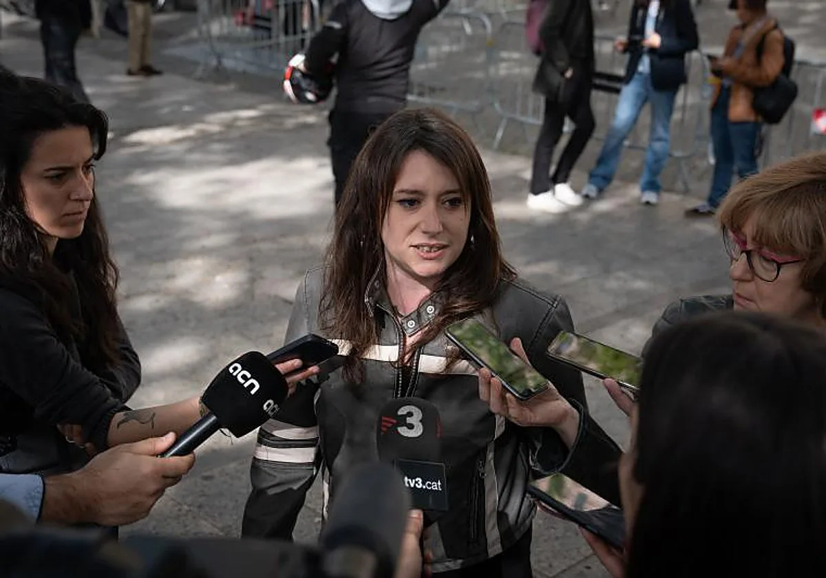 La CUP escoge a Laure Vega como candidata a la alcaldía de Barcelona