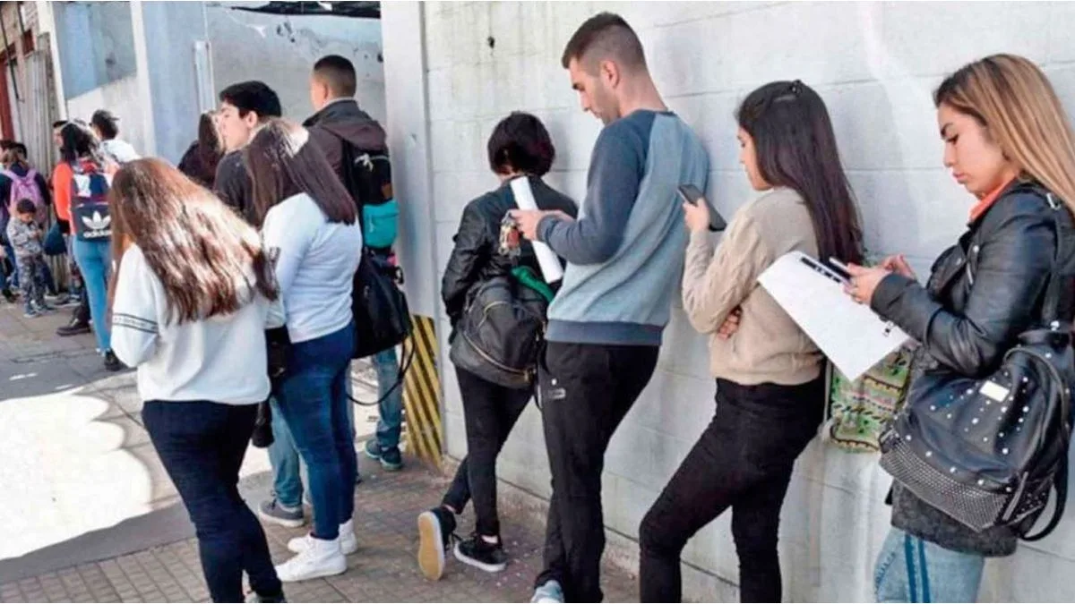 La desigualdad se hereda, alerta la UCA: los jóvenes pobres no completan su educación ni acceden a empleos