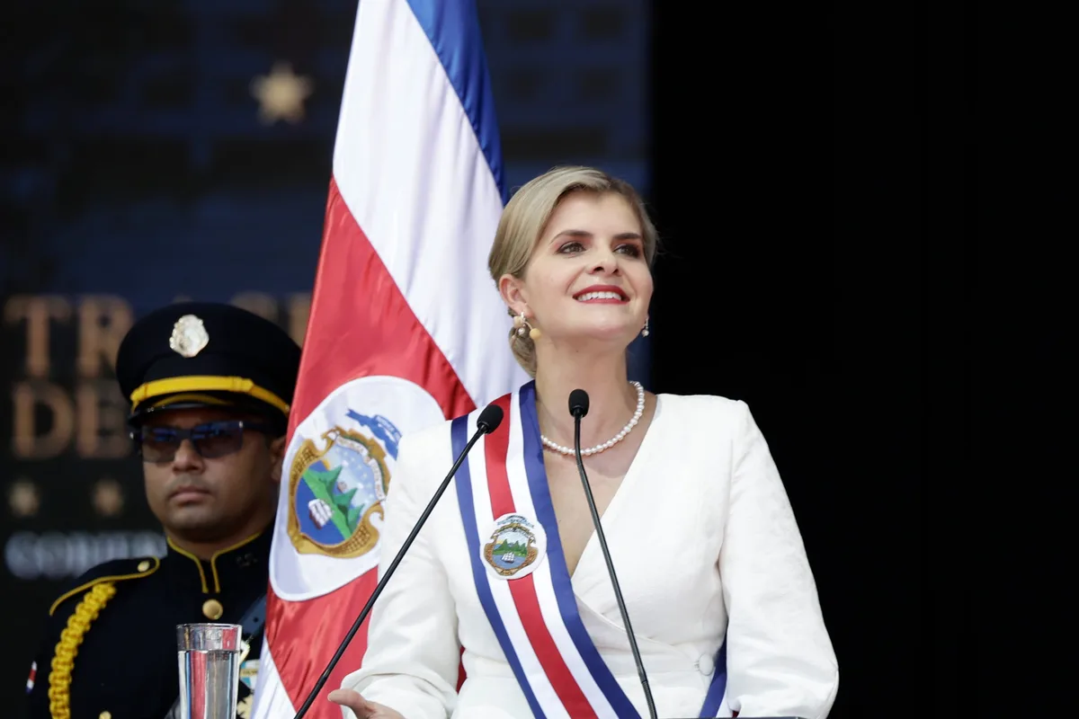 El 74% de los costarricenses respalda los primeros 100 días de gestión de Laura Fernández, según encuesta de Cid Gallup