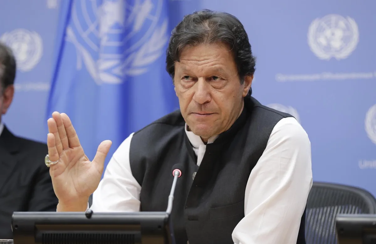 El Supremo de Pakistán ordena que el encarcelado ex primer ministro Imran Jan sea trasladado a un hospital