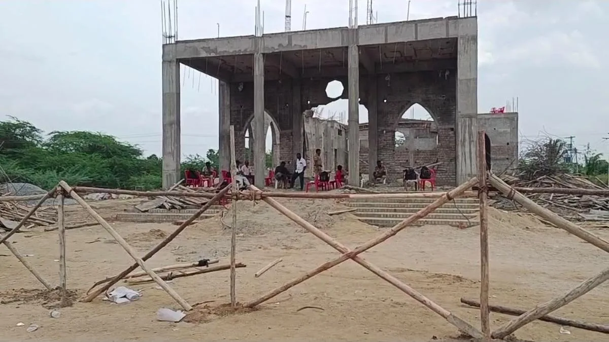 Show-cause notice issued to CSI Church management over roof collapse in Vellore, says Collector