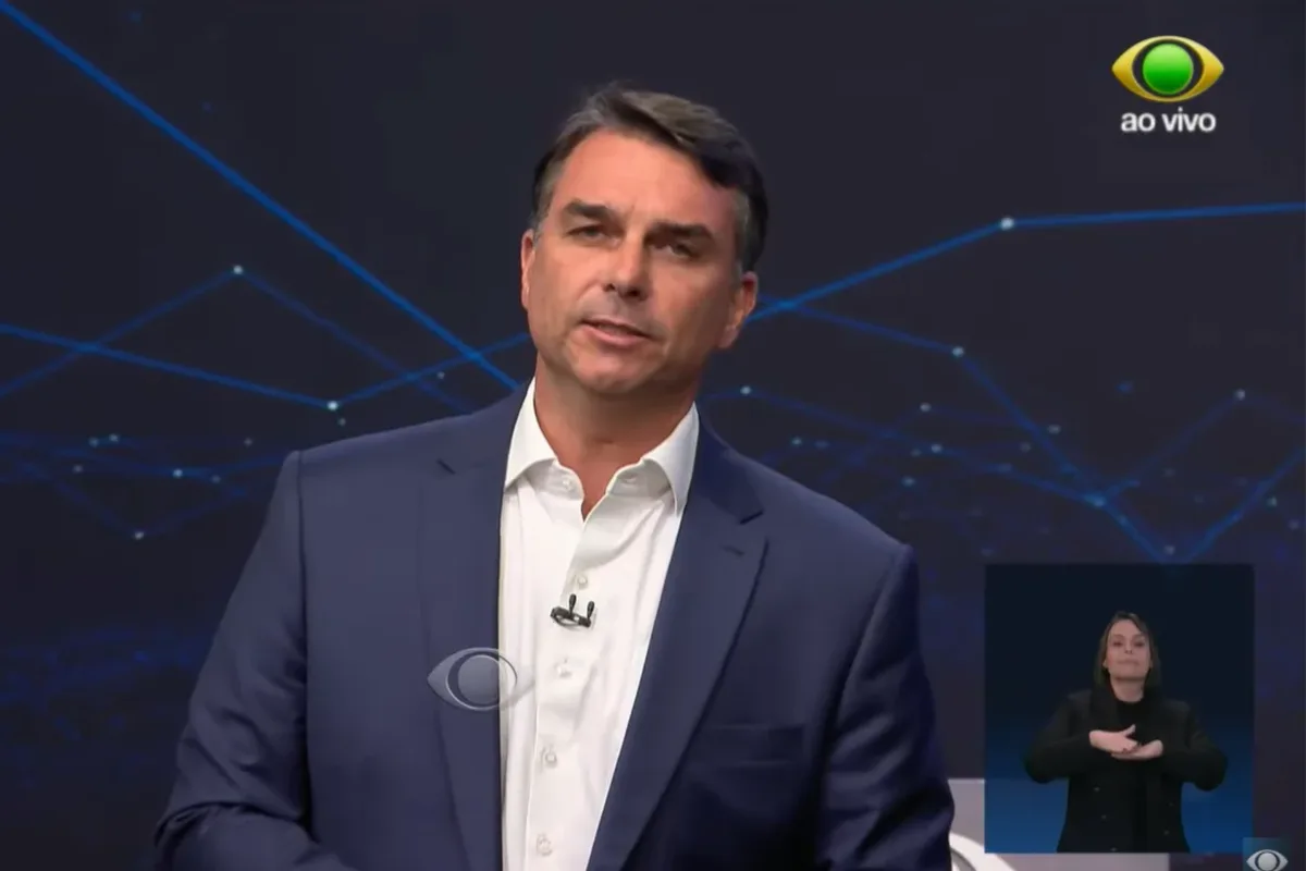 Debate Band: Flávio promete guerra ao narcoterrorismo e 500 mil vagas em presídios